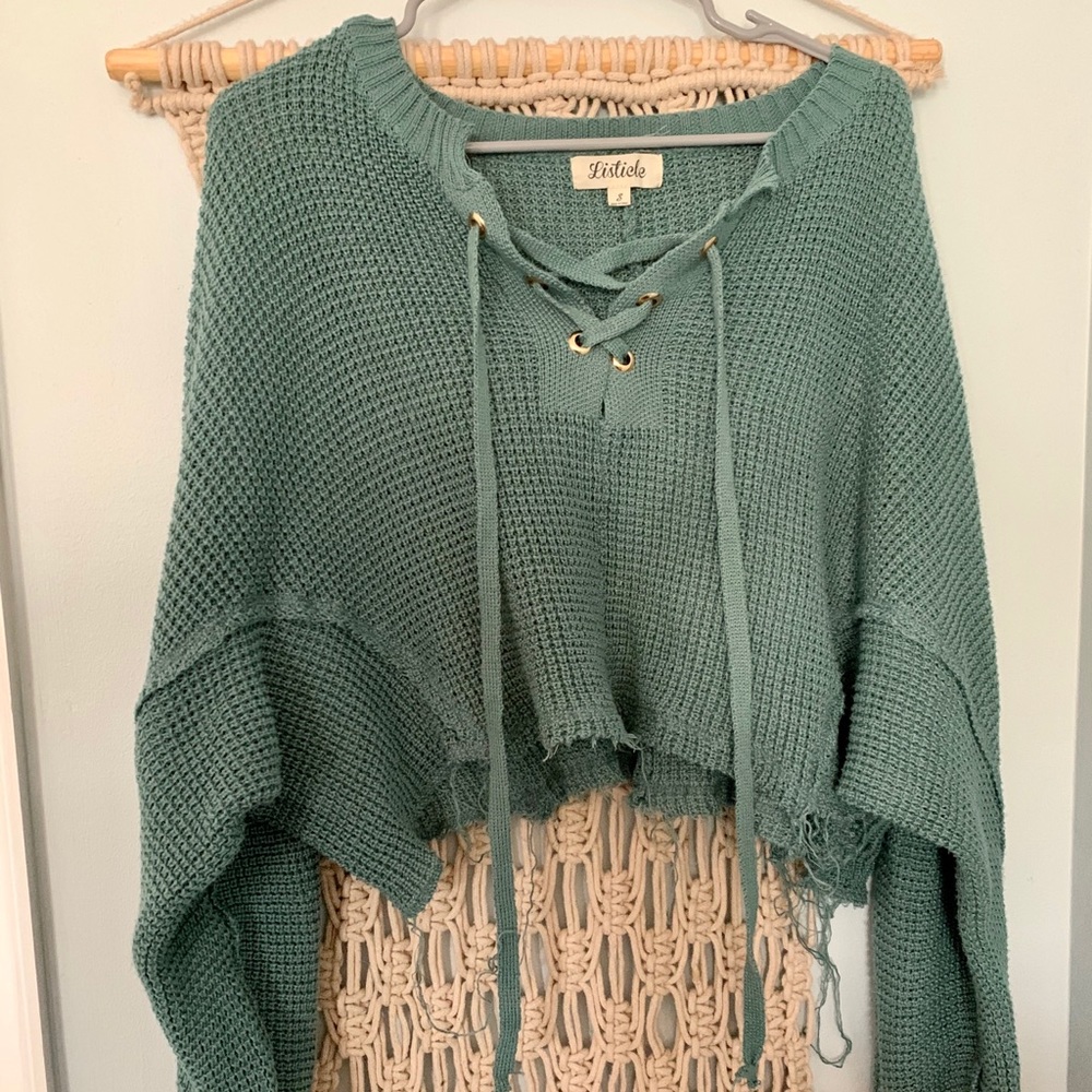 Ballerina Cut Cable Sweatee